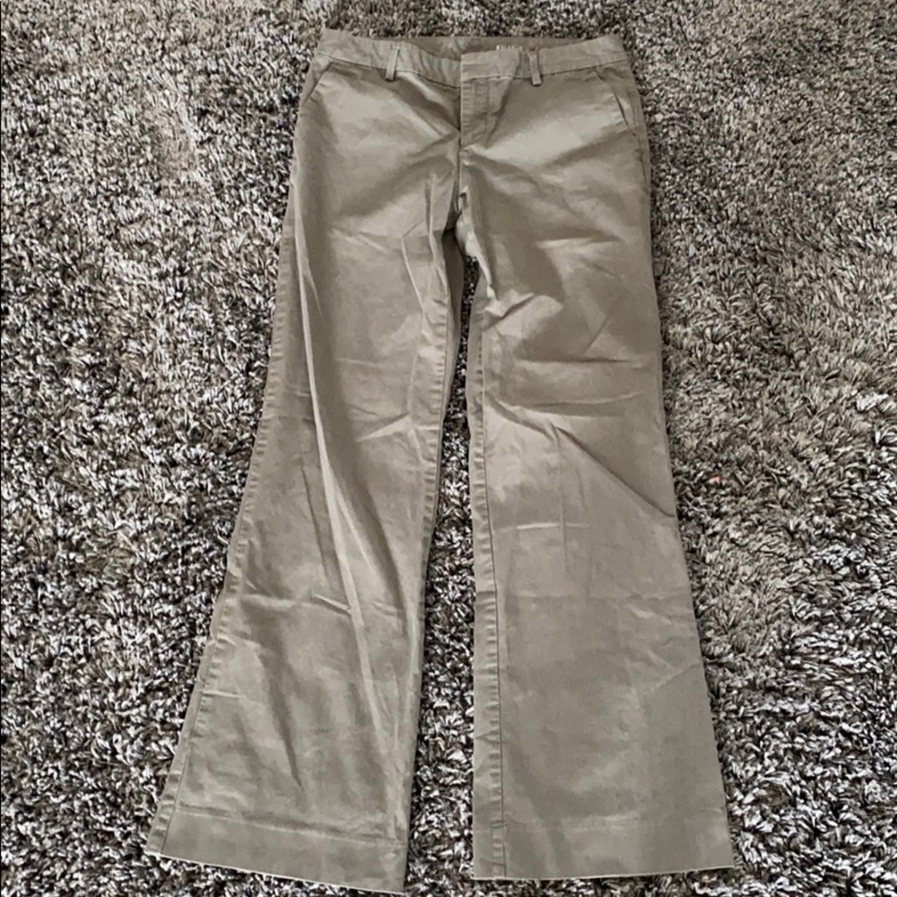 GAP perfect khaki, size 4